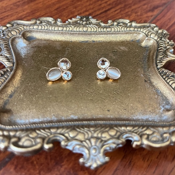 Swarovski Crystal golden studs - Picture 3 of 12